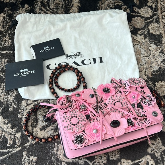 Coach 1941 Wild Tea Rose Dinky Petal Pink *RARE* - Picture 7 of 7